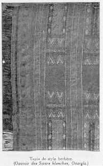 Tapis de style berbre. (Ouvroir des Soeurs blanches, Ouargla.)